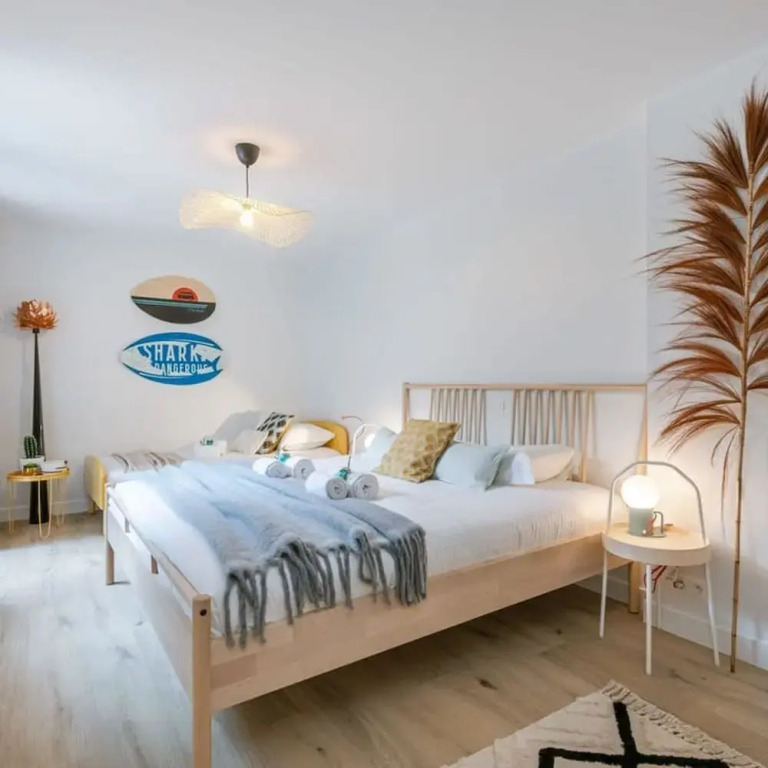 Boulevard Apartment Near the Beach