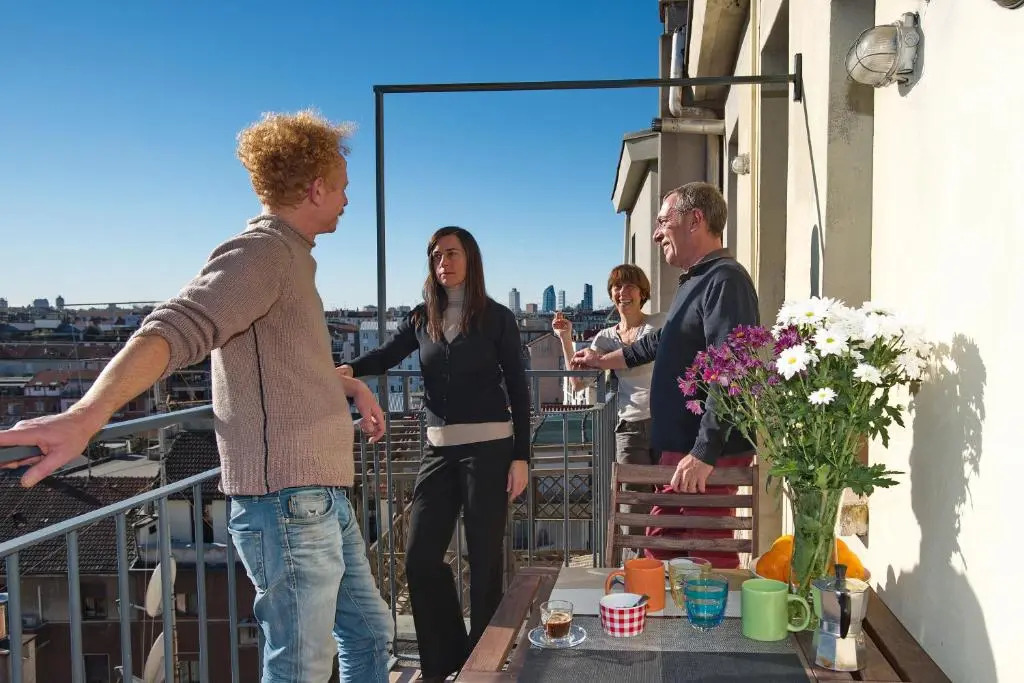 Milan Skyline Apartment in città studi a 1 minuto dal metrò con terrazzo wi-fi e netflix