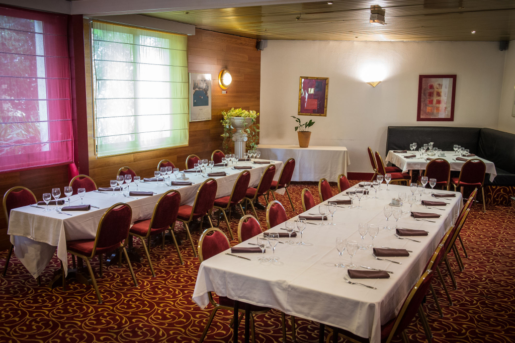 Brit Hotel Angers Parc Expo - LAcropole