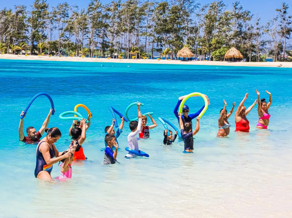 Fantasy Island Beach Resort and Marina - All Inclusive