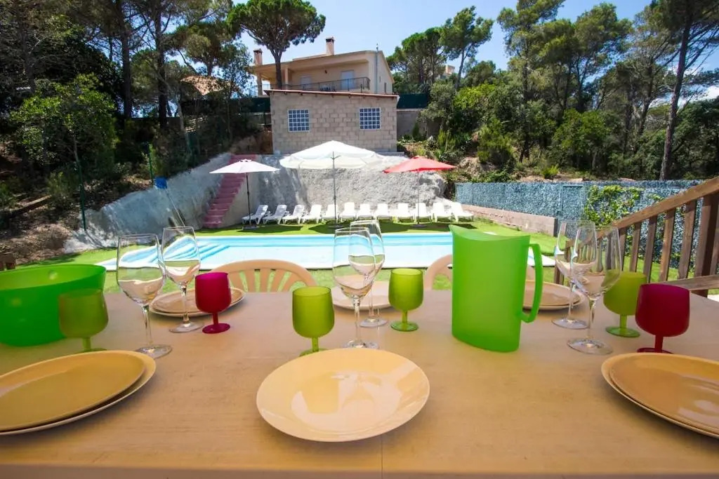 Catalunya Casas Fun and Frolic in Lloret del Mar 3500 meters to beach