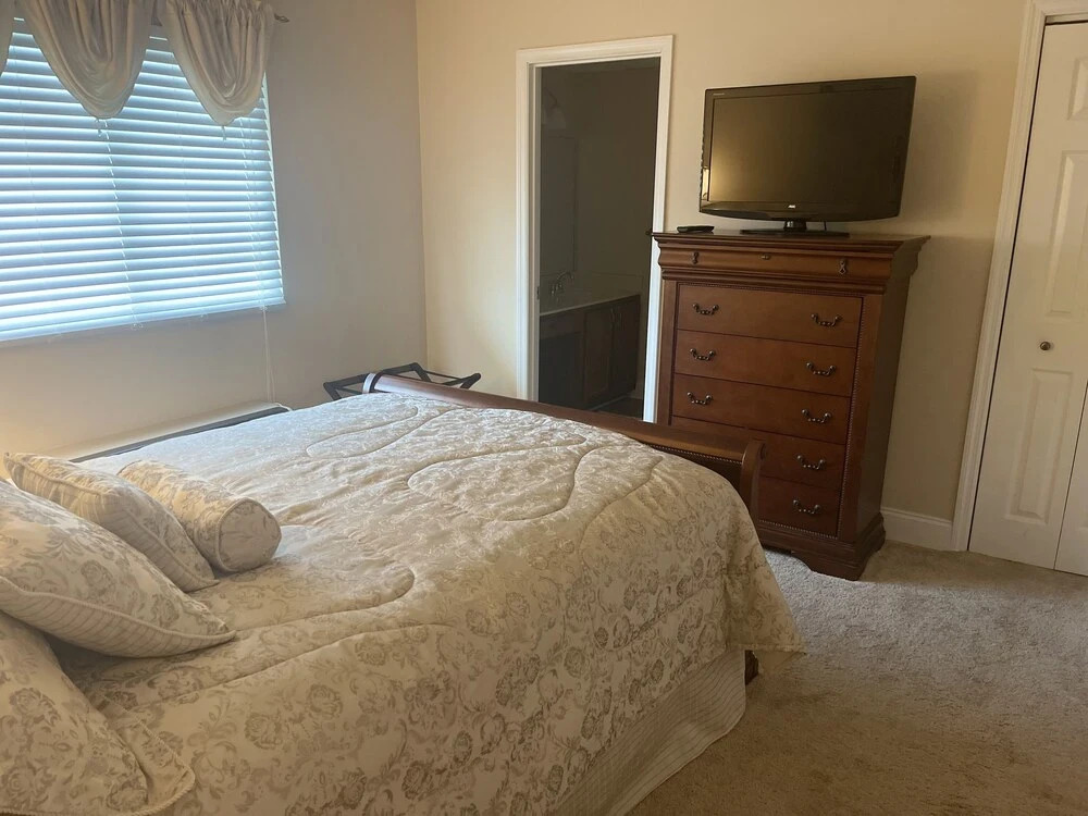 Riverside 605 2bd Condo With Mountains View Private Balcony 2 Bedroom Home by RedAwning