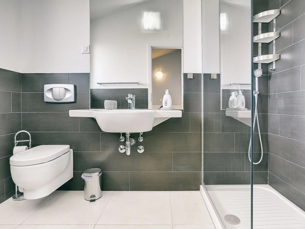 Luxurious Villa with Sauna & Hot Tub in Žminj