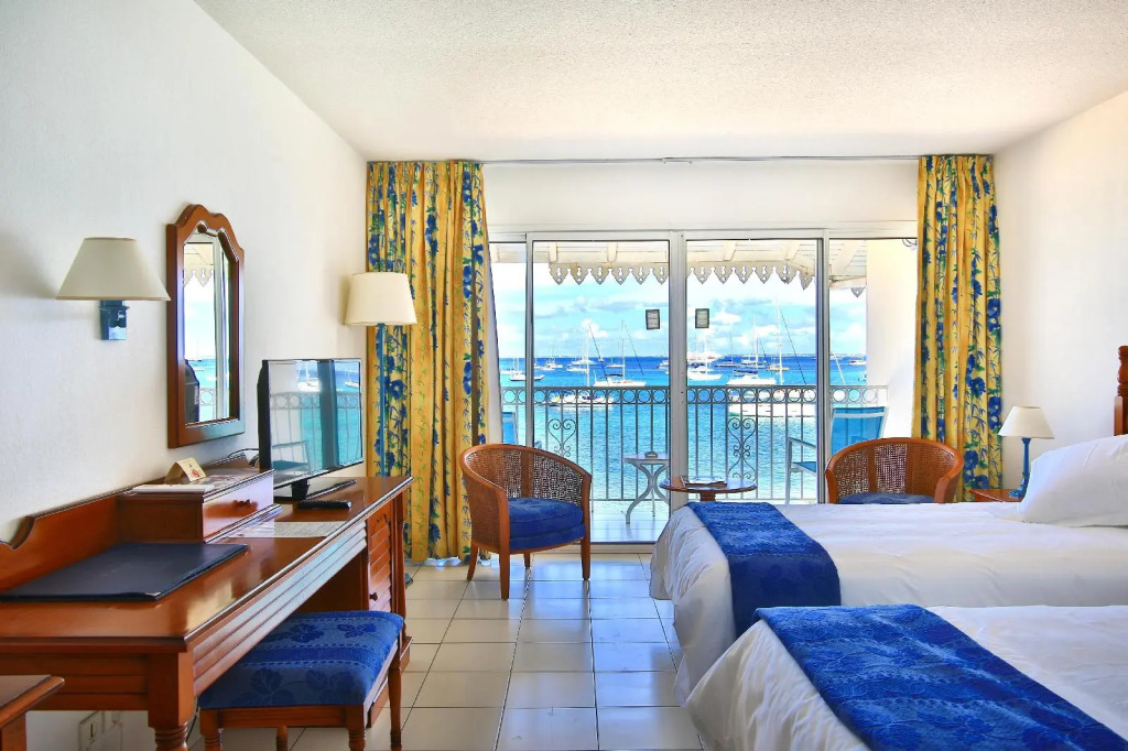 Le Beach Hotel