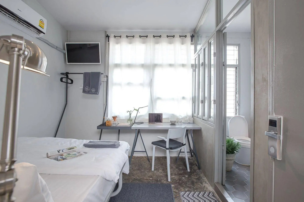 2W Bed & Breakfast Bangkok