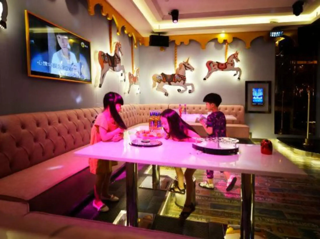 Knight's Hotel Europark Resort