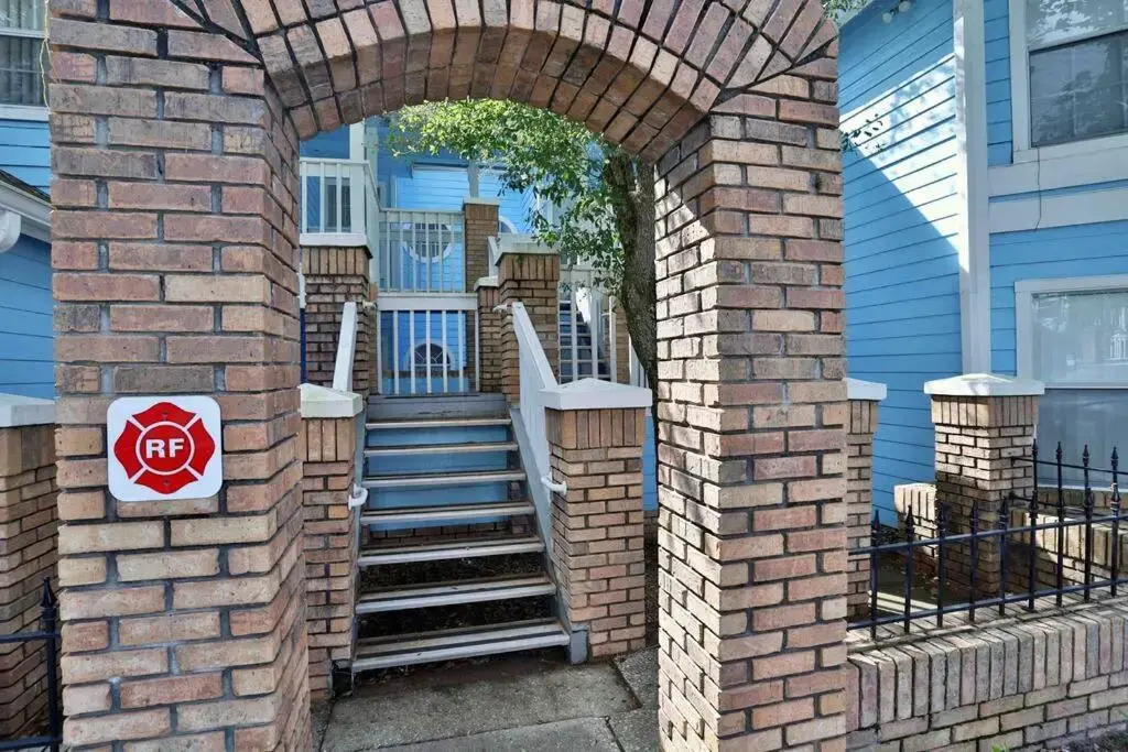 *Disney-15min away* Magical Mickey themed condo
