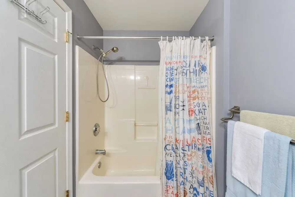 Condo w/ Deck: Walk to Beach & Convention Center!