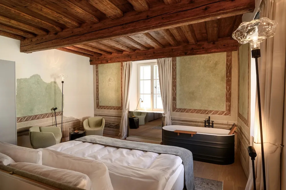 Zlata Ladjica Boutique Hotel