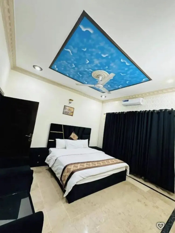 Galaxy Family Hotel Karachi Airport