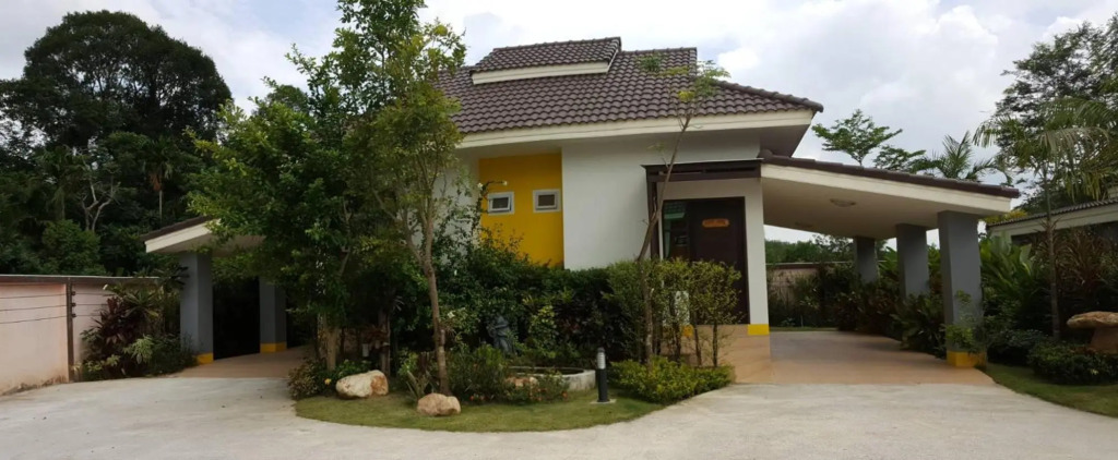 Dusita Grand Resort
