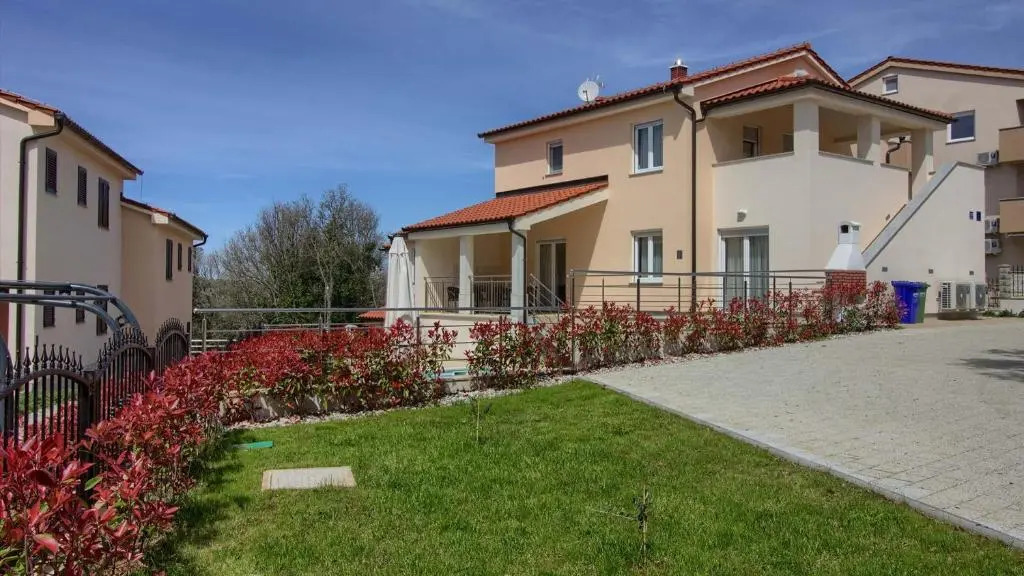 Charming villa Marisol 200m from the beach