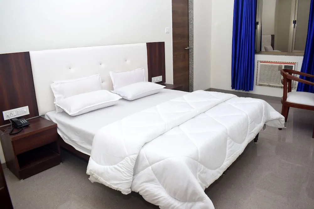 Hotel Sai Grand
