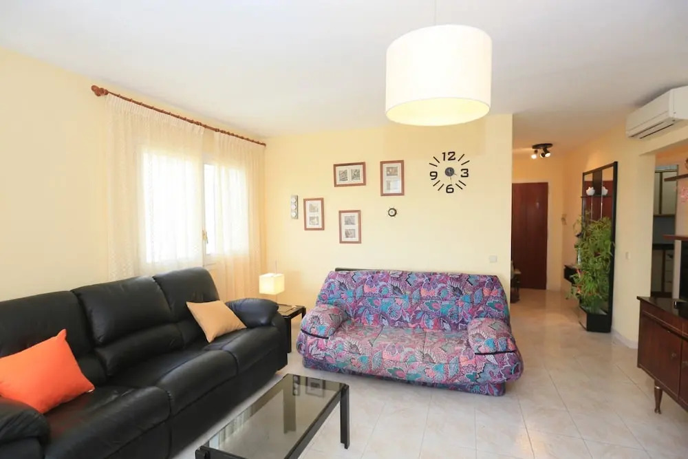 Apartamento Luminoso Para 6 Personas en Cambrils