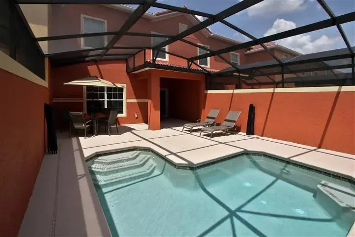 Paradise Pool Townhome withwifi & resort amenities townhouse