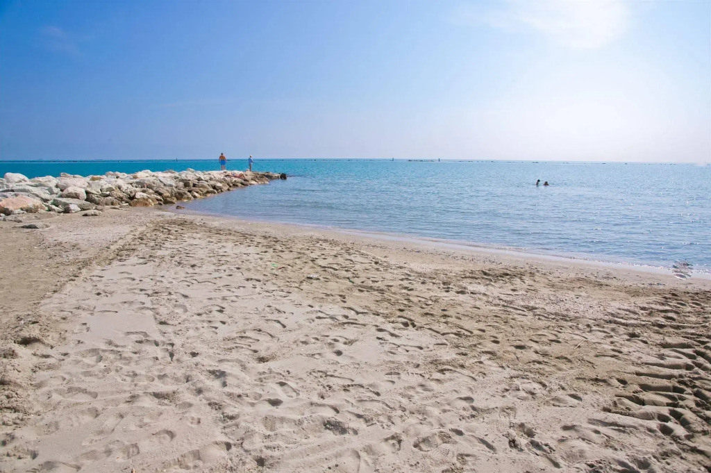 Hotel-Residence- Le Dune Breakfast & private beach included