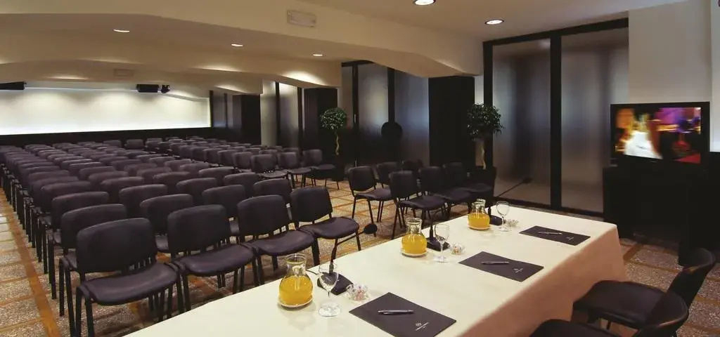 Sardegna Hotel - Suites & Restaurant