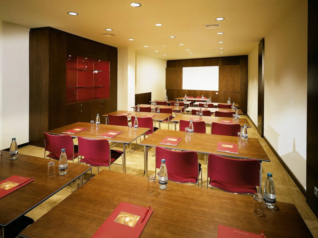 Peakture Hotel