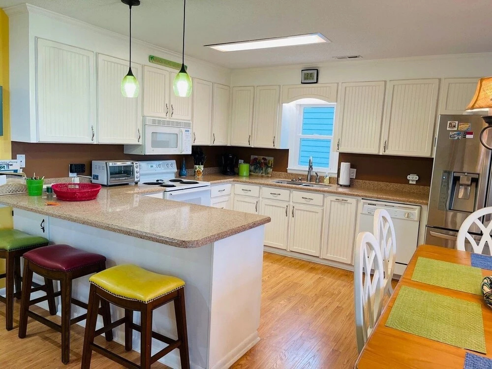 Beach Bells 4 Bedroom Home by RedAwning