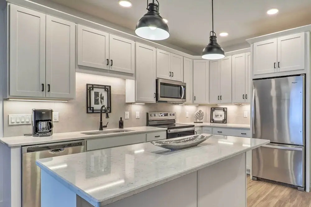 Downtown Traverse City Condo: 32 Mi to Ski Slopes!