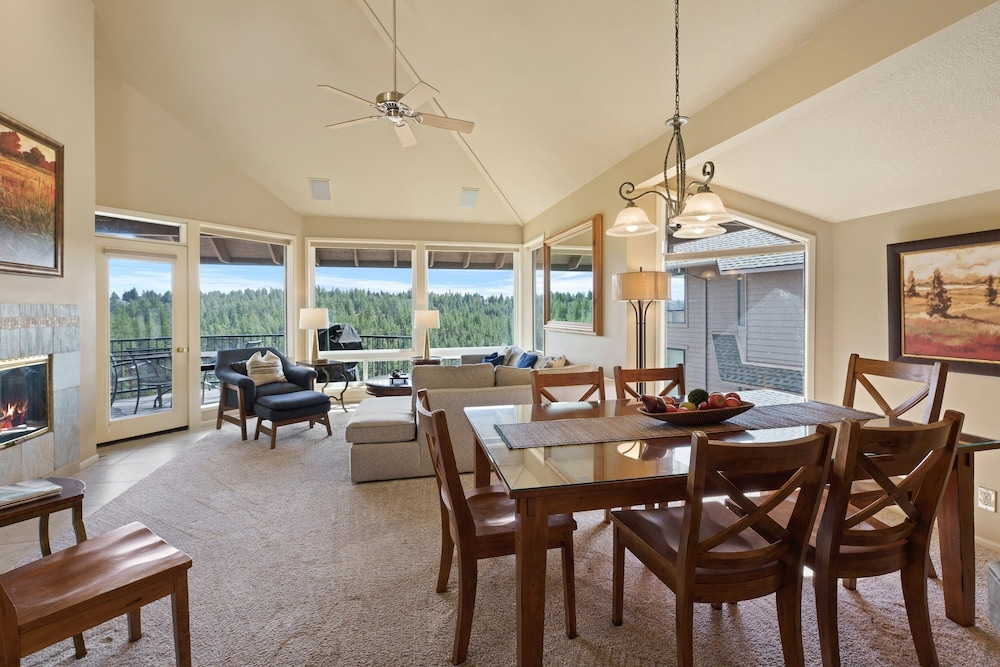 River Ridge 429a 2 Bedroom Condo