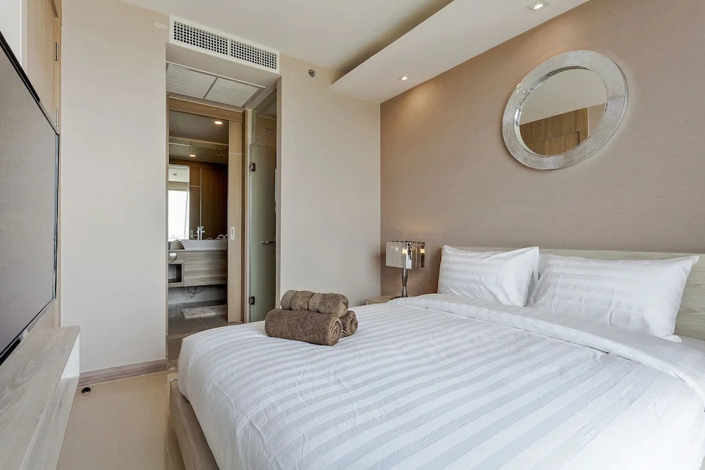 Grande Carribean apartments Jomtien beach Pool view Sea View
