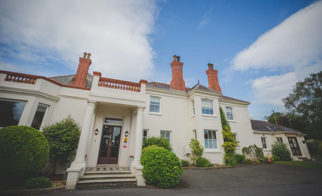 Mansion House Llansteffan