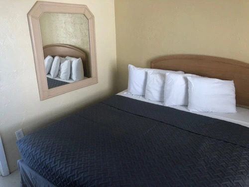 Misty Isles Redington Beachfront Suites 1 to 4
