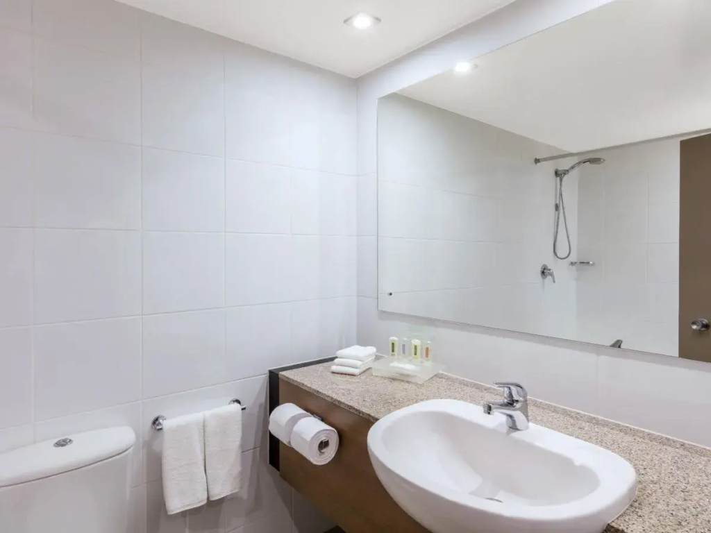 Holiday Inn Auckland Airport by IHG
