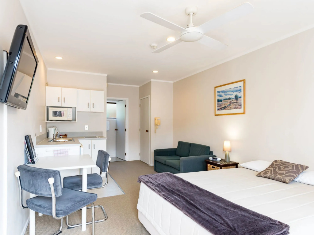 Outrigger Motel