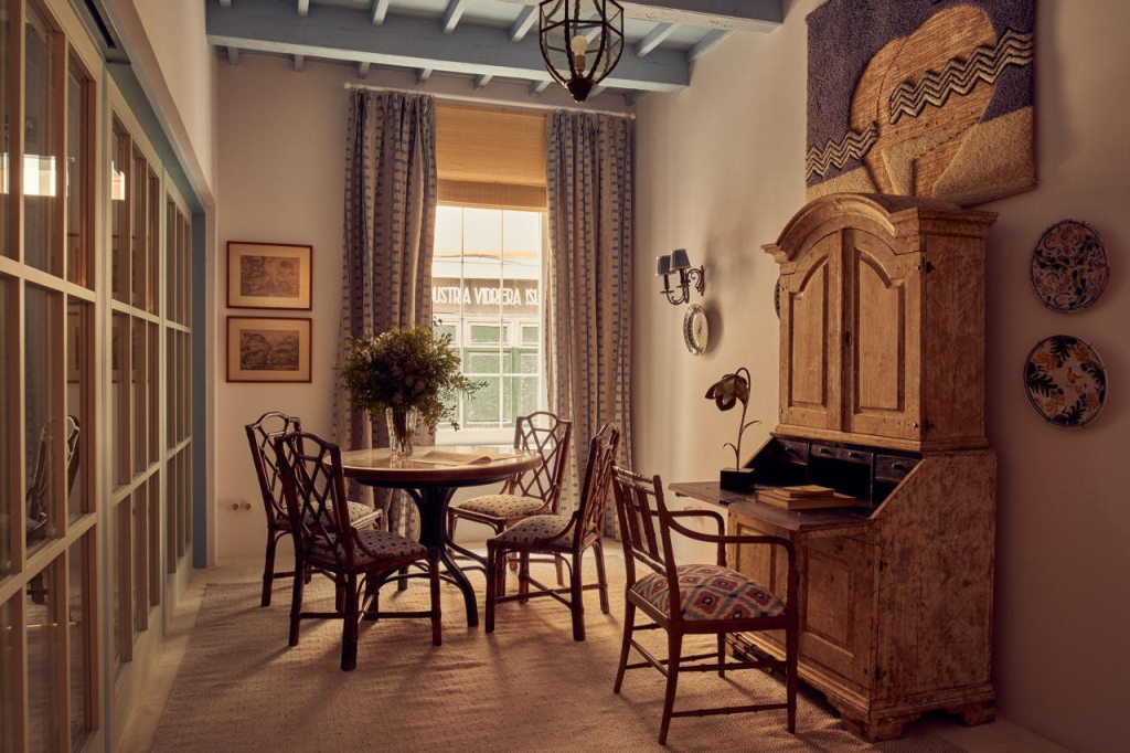 Cristine Bedfor Mahon Boutique Hotel