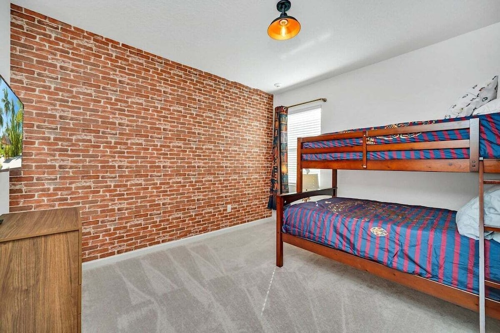 2525 Shanti Amazing 15 Suites Mansion