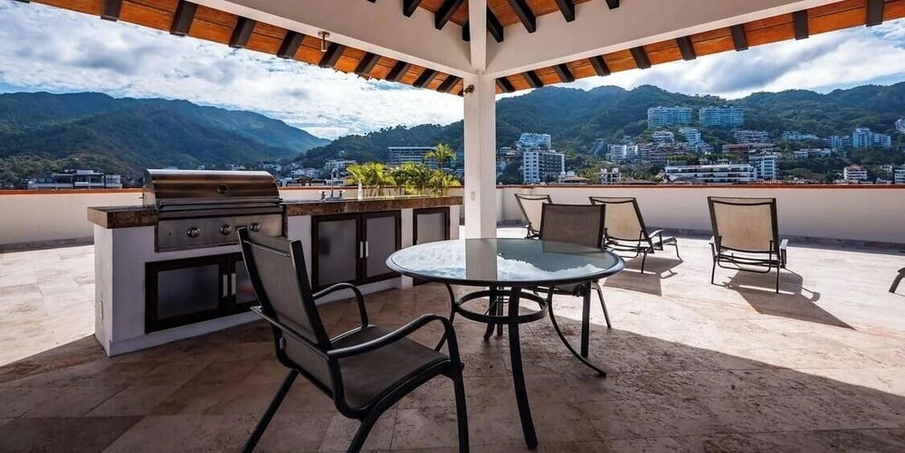 Ocean View 2Br Condo-balcony-beach-pool - 805