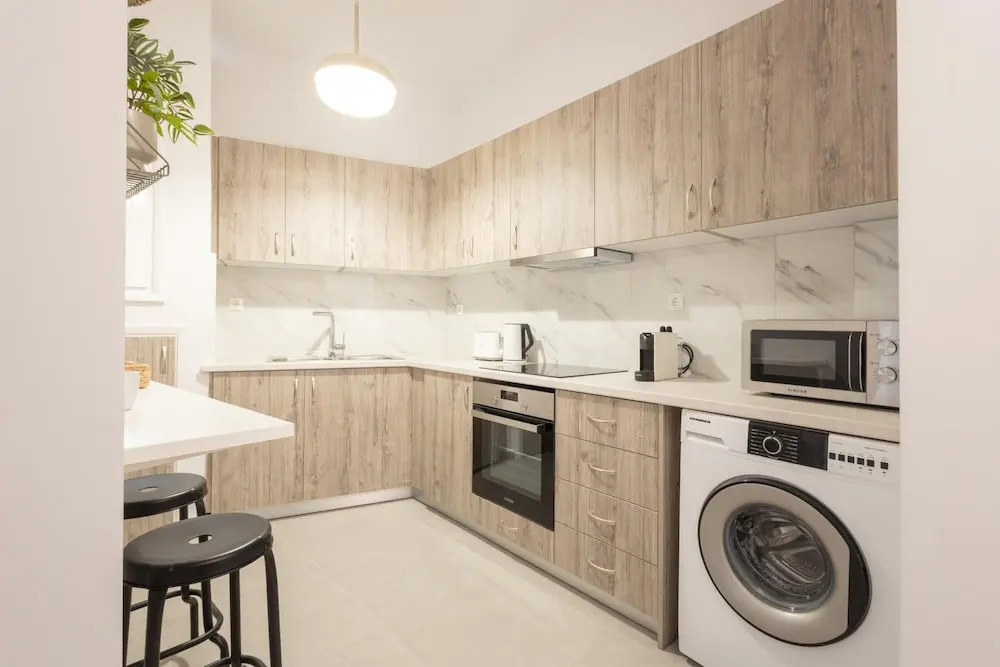 Sunlit Serenity Cozy 1bdrm Escape in Athens