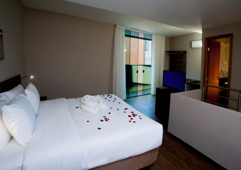BH Raja Hotel