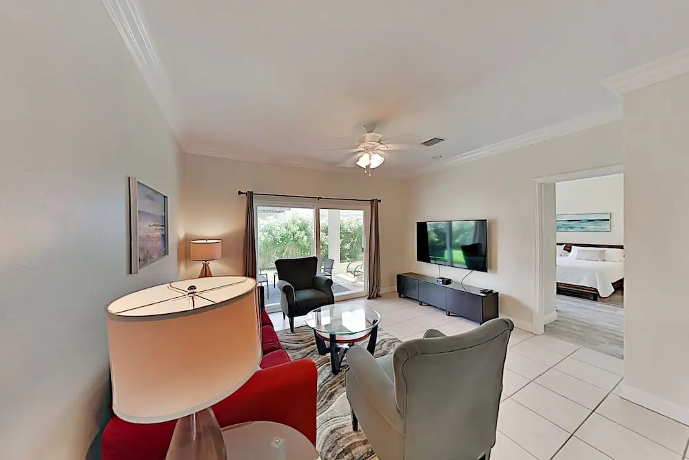 Prime Gulf Getaway W/ Pool - Walk To Beach, Dining 2 Bedroom Condo