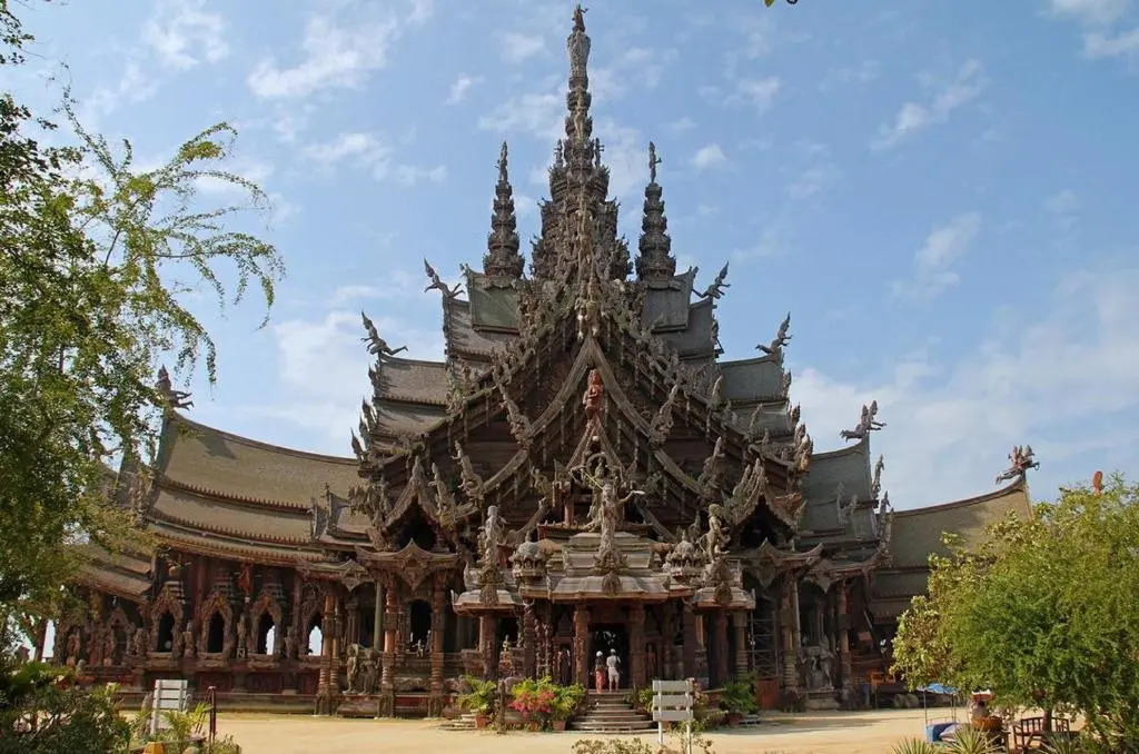 3BR Thai Style Home
