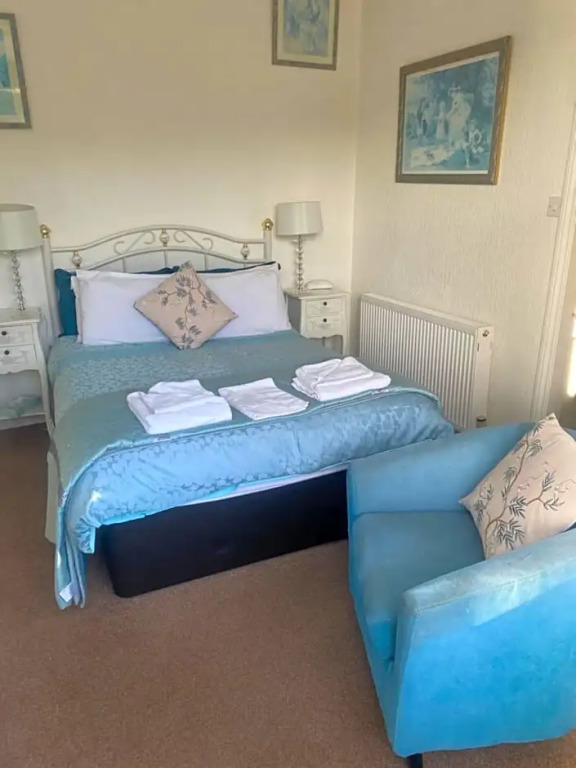 Parlors Hall Hotel