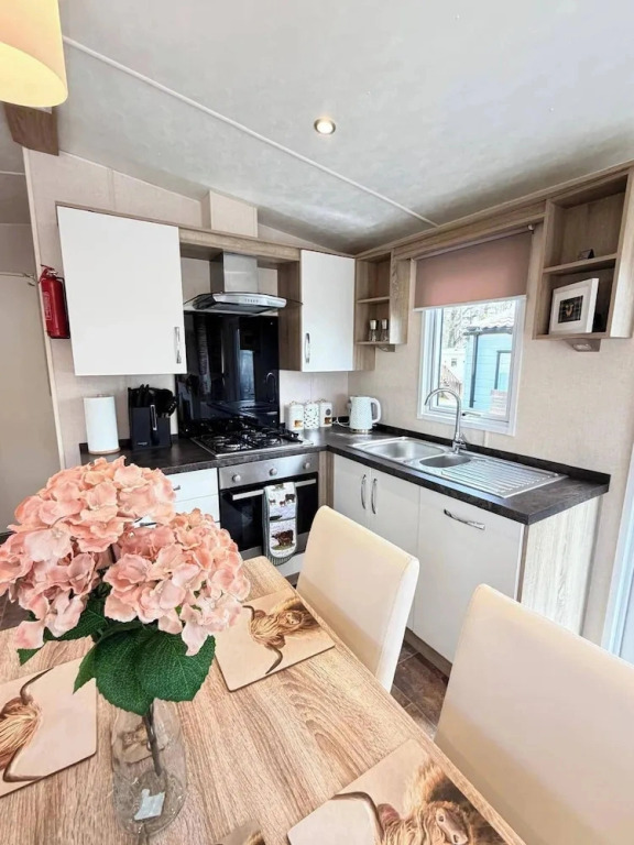 Lillardsedge Apartment Sleeps 6 With Parking