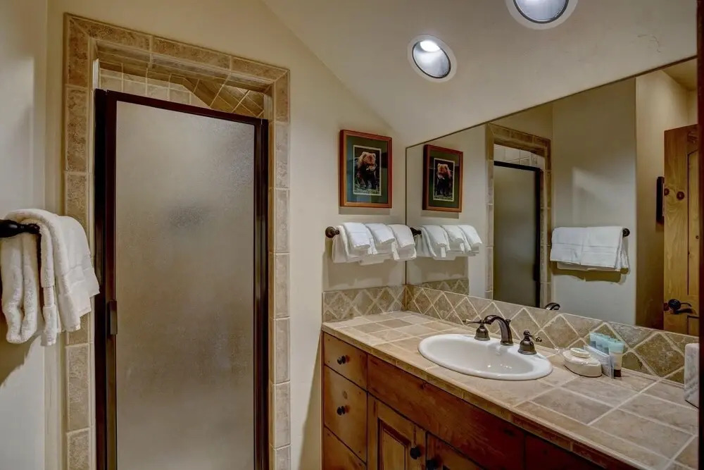 Family Getaway House #1 7 Bedrooms 9.5 Bathrooms Home