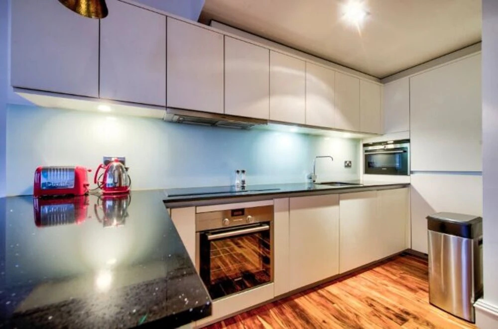 Amazing views! North Bank Street Luxury Apartment