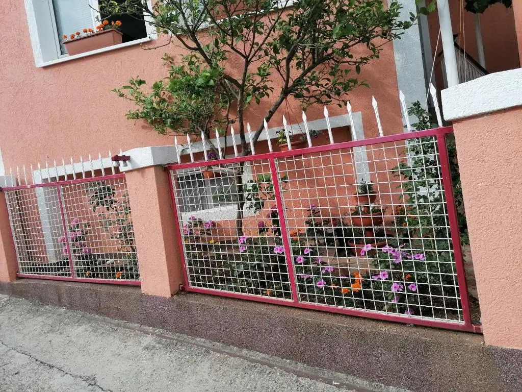 Privatna kuca Lela i Maja