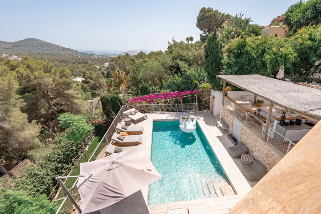 Can Furnet in Ibiza With 4 Bedrooms and 8 Bathrooms