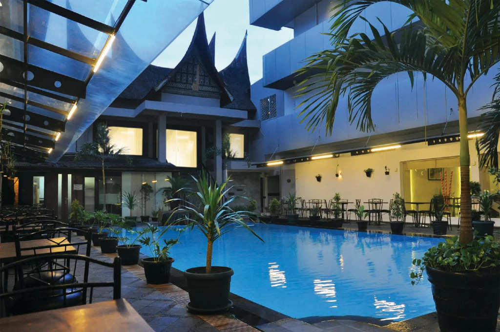 Garuda Plaza Hotel