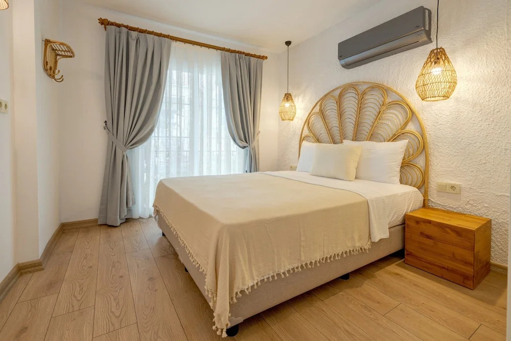Navali̇a Beach Homes