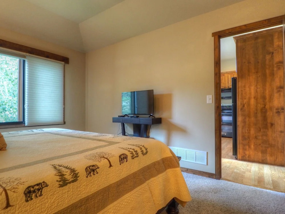Eagle Pointe - 3 Br Townhouse