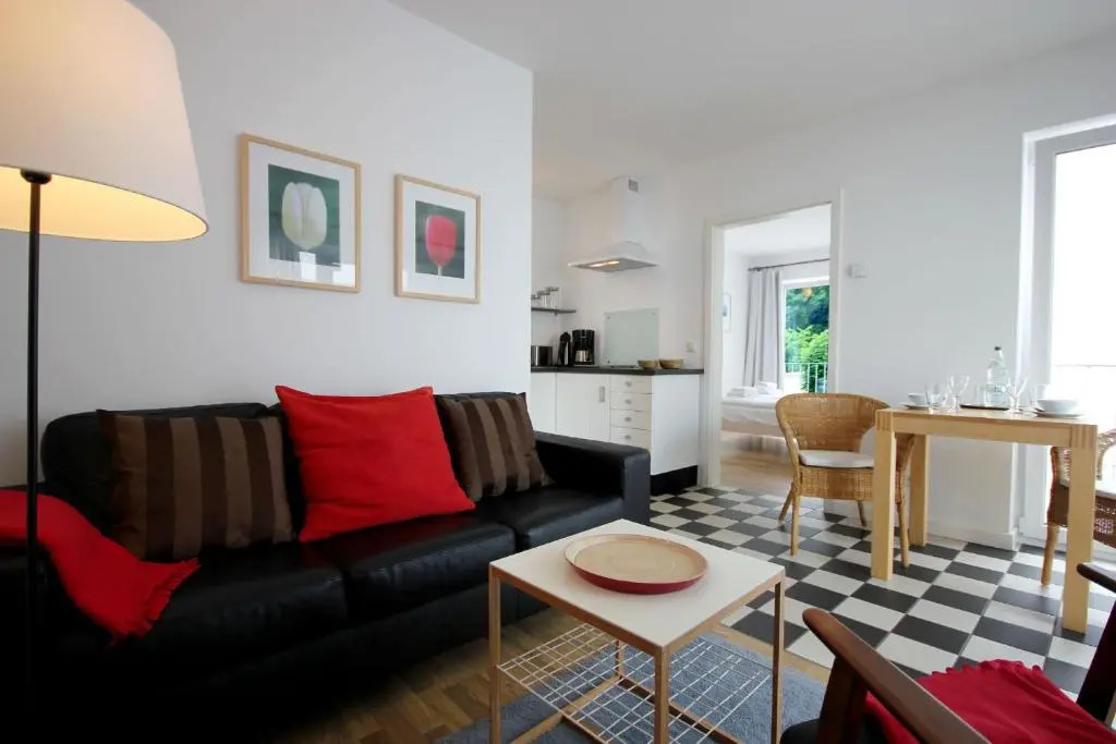 Haus Putbus by Rujana