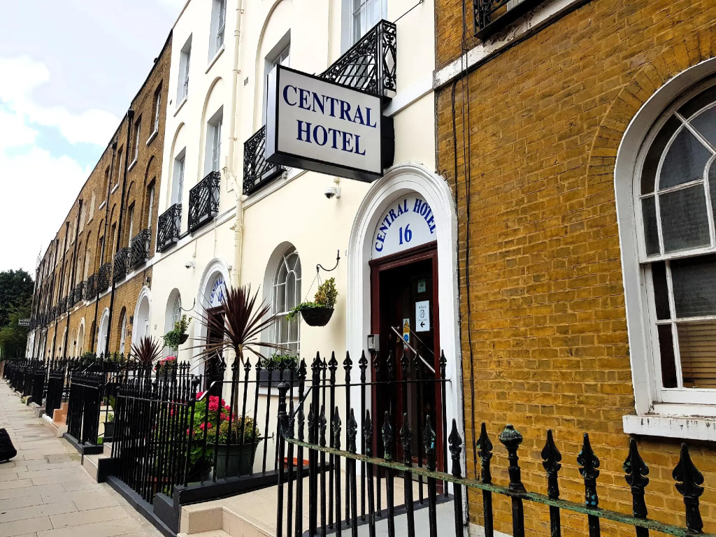 Central Hotel