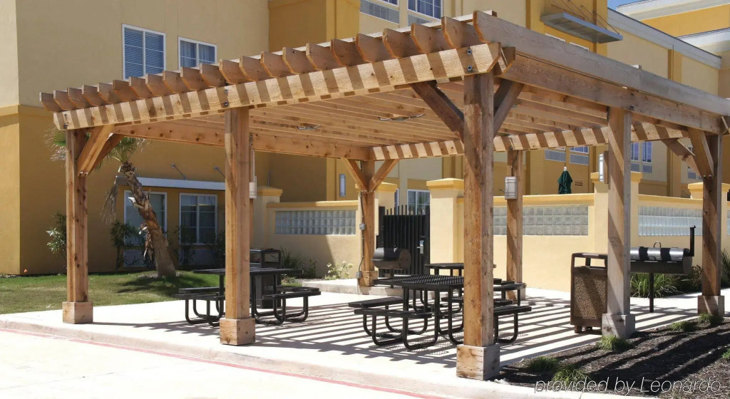 La Quinta Inn and Suites Cotulla