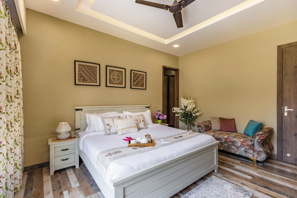 Heaven in Hills By ELIVAAS with pvt pool